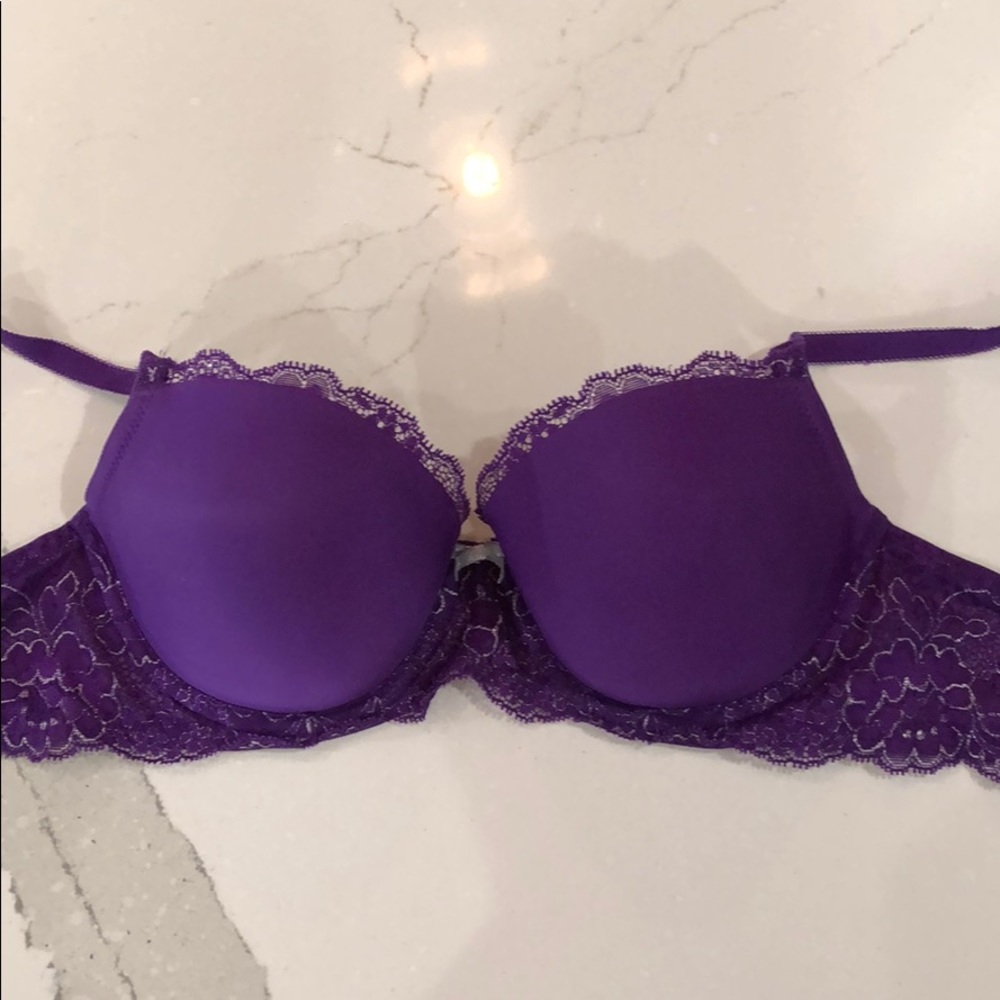 Victoria’s Secret Dream Angels lined demi Bra 32D